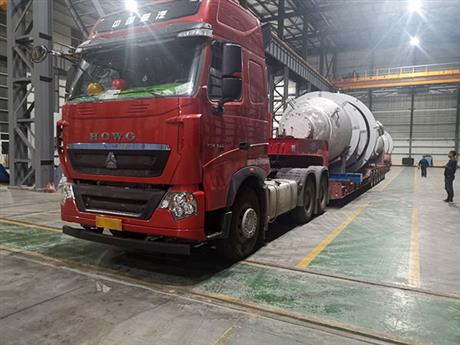 六轴以上大件运输货车